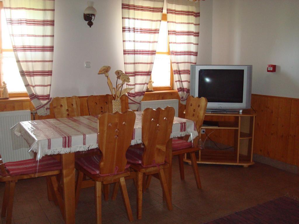 Major Hotel Es Paloc Apartmanhaz Szécsény Kamer foto