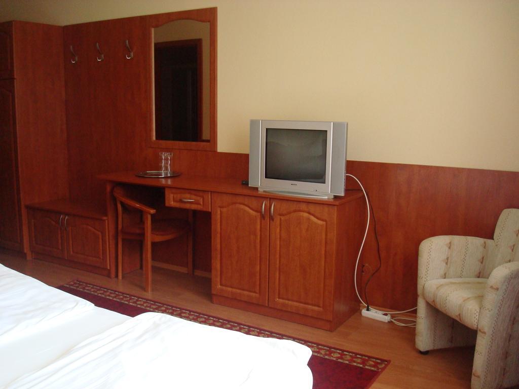 Major Hotel Es Paloc Apartmanhaz Szécsény Buitenkant foto